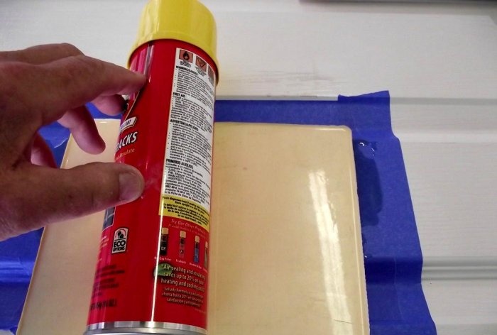 How to repair a hole in an interior door