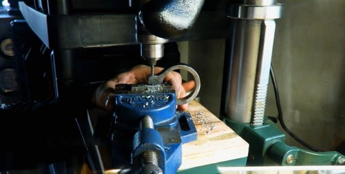 Belt grinder from angle grinder