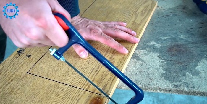 Com assegurar fàcilment una eina elèctrica de mà