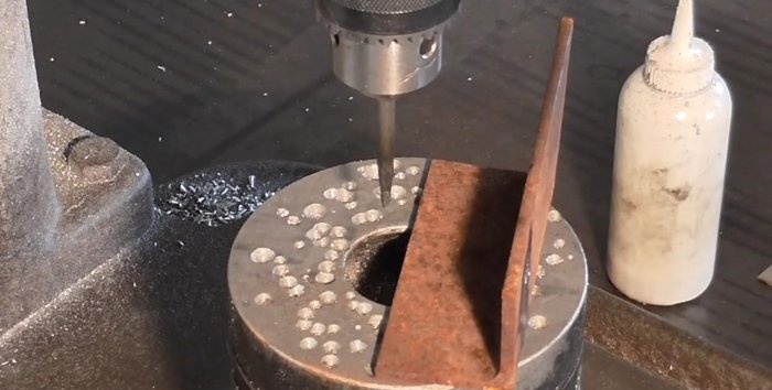 Sådan laver du en boremaskine fra et søm
