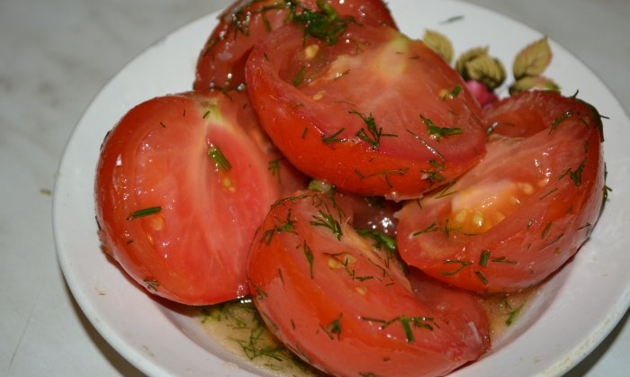 Pomodori leggermente salati in tre ore