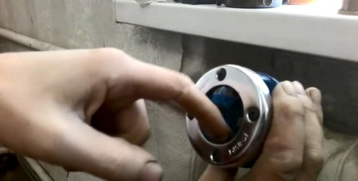 How to cut threads on a pipe