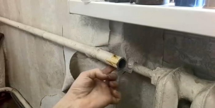 Cómo cortar hilos en una tubería.