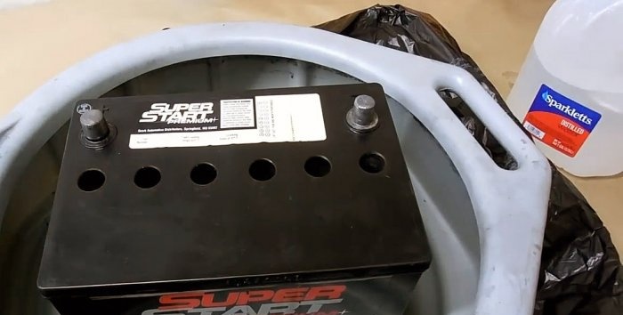 How to restore a car battery with baking soda