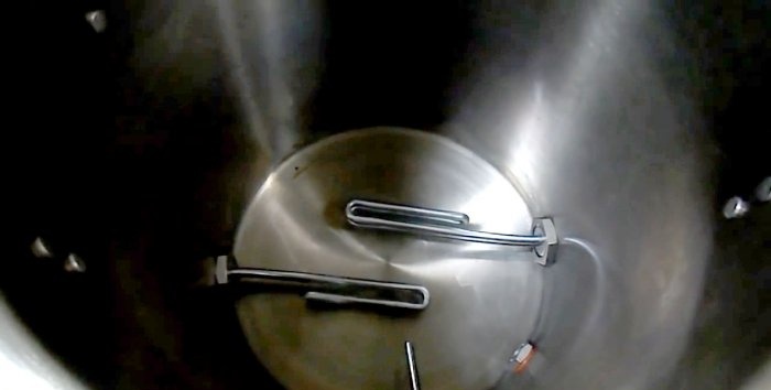 Percer une poêle en inox