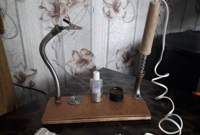 Soldering iron stand