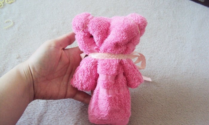 Como fazer um urso com uma toalha
