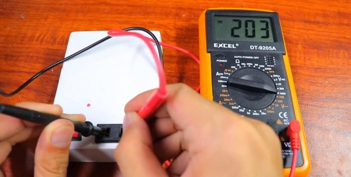 Hogyan készítsünk 220 V-os Power Bankot