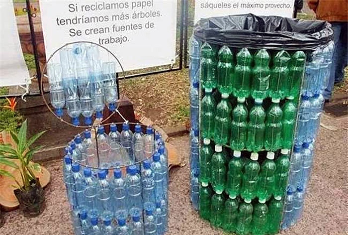 Uvanlig bruk av plastflasker på landsbygda