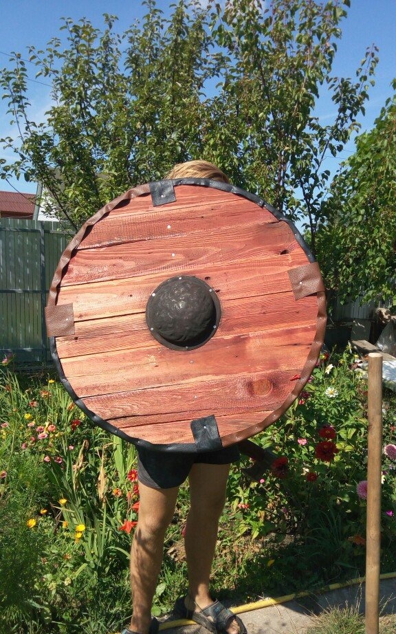 DIY Viking a slovanský štít