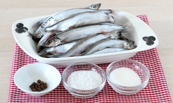 Dry salted capelin