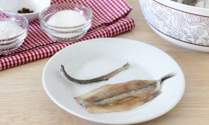 Dry salted capelin