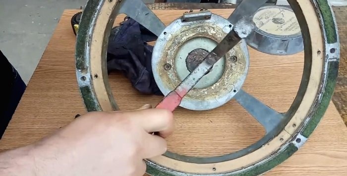 Hur man tar bort en magnet utan att gå sönder den