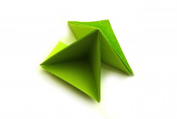 Cara membuat pokok Krismas menggunakan teknik origami