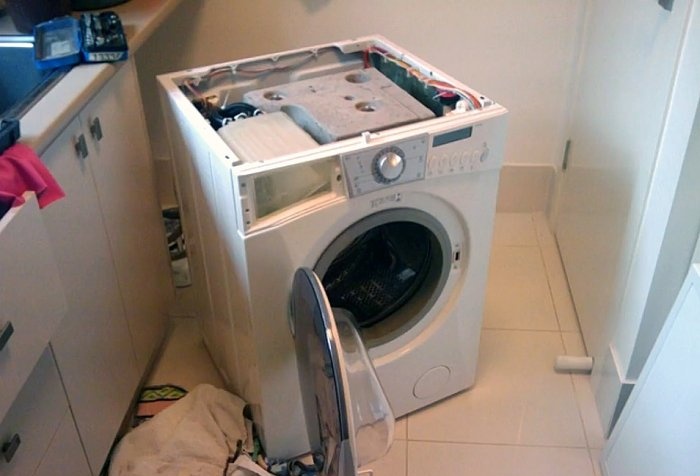 Nhà máy thủy điện tự chế từ máy giặt cũ