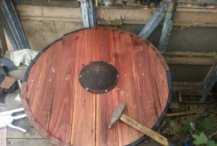 DIY Viking og slavisk skjold