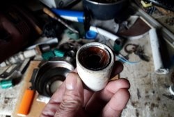 How to unscrew the base of a broken lamp from the socket