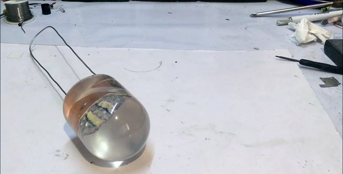 Kaip padaryti didžiulį šviesos diodą
