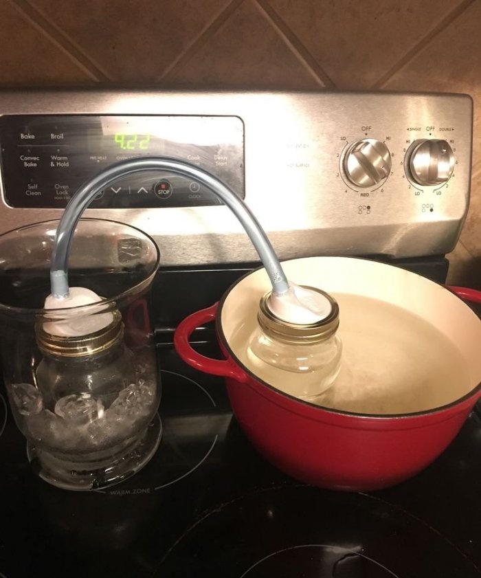 איך להכין מים מזוקקים בבית