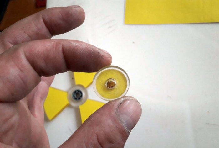 Spinner de plexiglàs de bricolatge