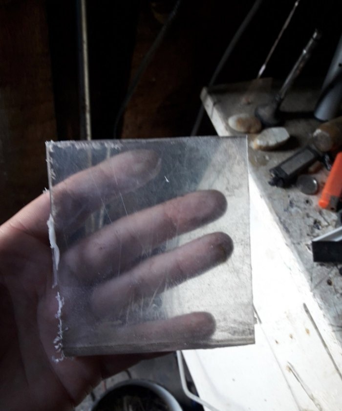 Pemintal penguntit kaca plexiglass DIY