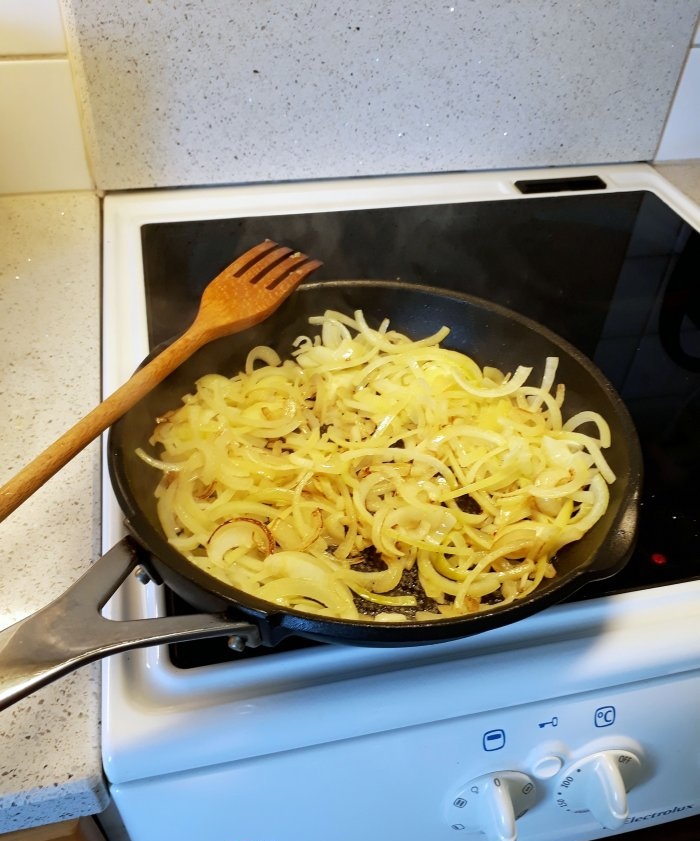 Sopa de cebola simples