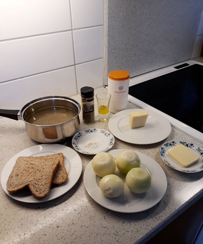 Enkel løksuppe