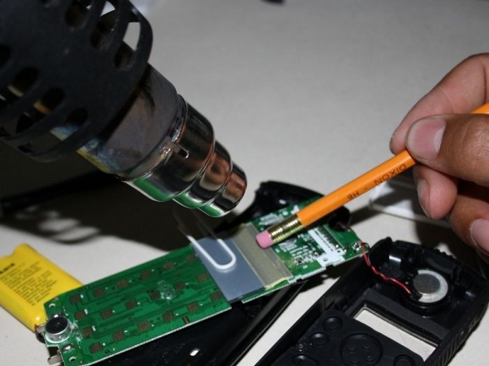 Repairing a faulty LCD display