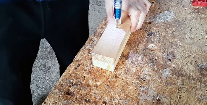 كيفية إخفاء المسمار في الخشب