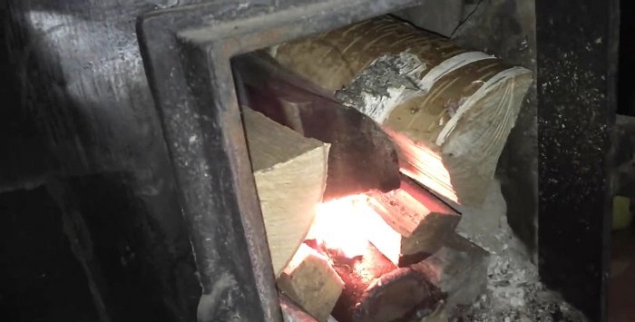 Eternal log to save on firewood