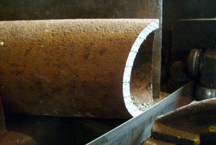 Açılı kılavuz çekme için yüksek kaliteli bir boru semeri nasıl yapılır