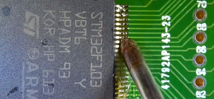 How to solder SMD elements manually