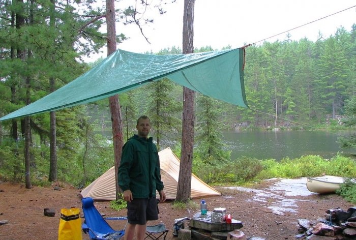 Quick and easy rain shelter