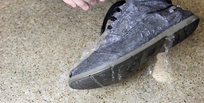 Jak vyrobit látkové boty nepromokavé