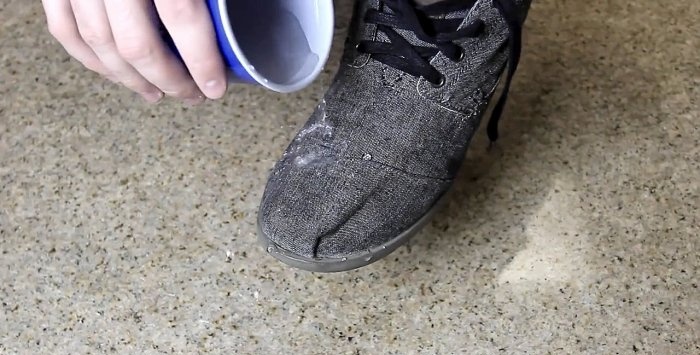 How to make fabric shoes waterproof