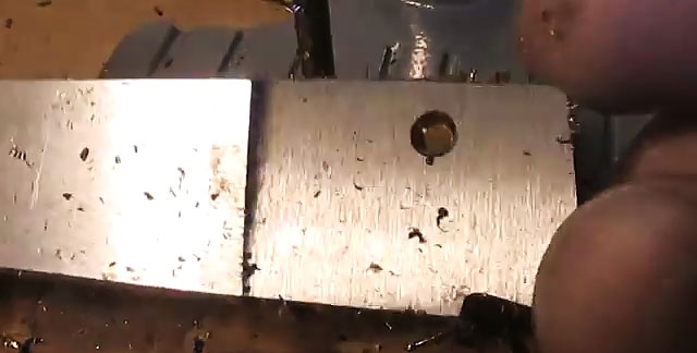 Paano mag-drill ng high-speed cutter steel P18