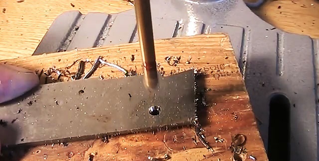 Com perforar l'acer de tallador d'alta velocitat P18