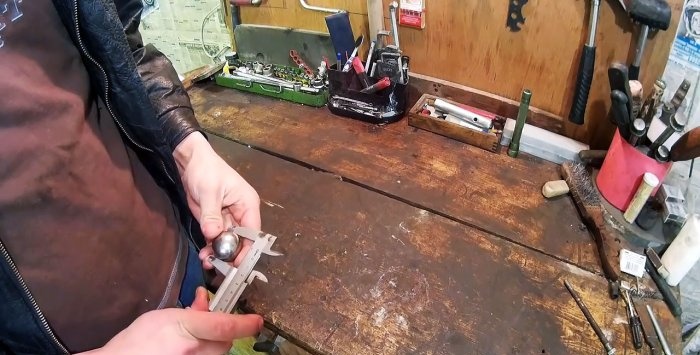 Wie man mit eigenen Händen einen Kugelschneider herstellt