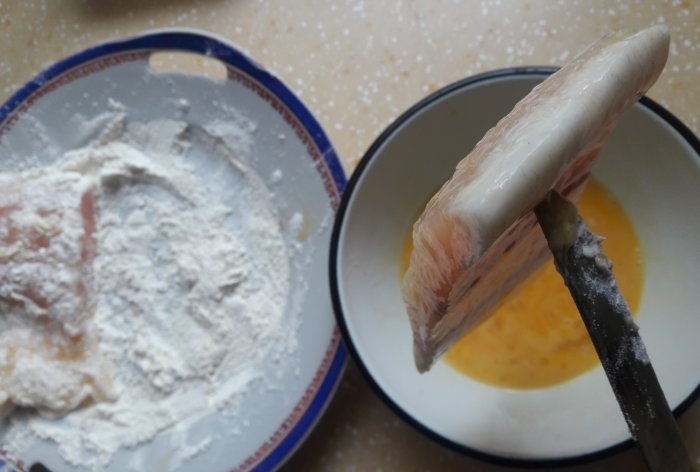 Two simple recipes for frying white fish