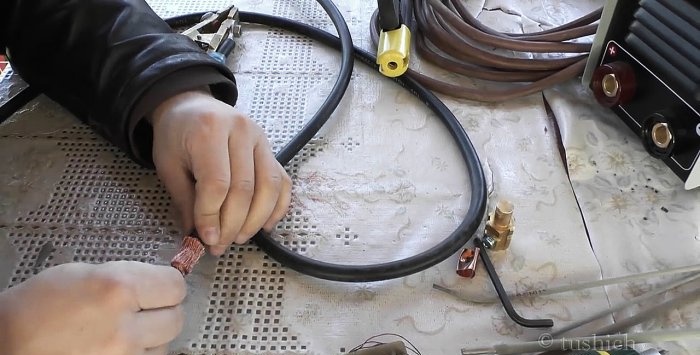 Simpleng welding cable na koneksyon nang walang paghihinang