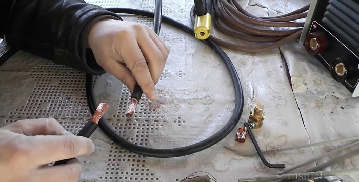 Simple welding cable connection without soldering