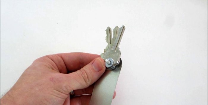 Pohodlný DIY držák na klíče