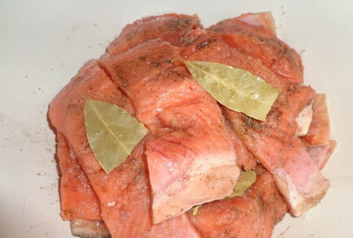 Lehce osolený růžový losos - Krok za krokem recept na solení