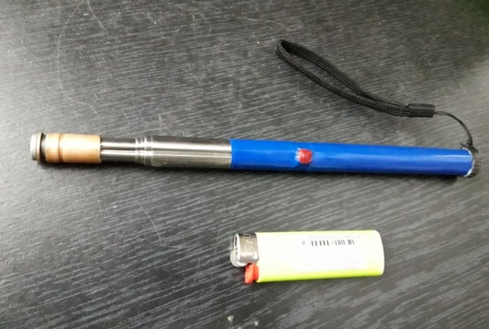 Telescopic probe grip with magnet and backlight