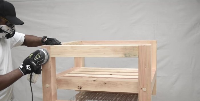 Jak si vyrobit moderní venkovskou židli vlastníma rukama