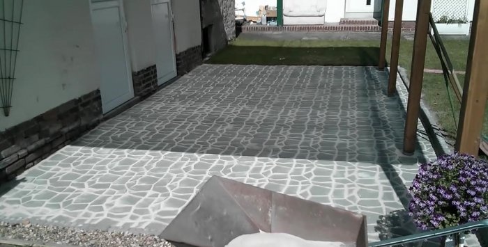 Terases bruģēšana pats ar paštaisītām betona flīzēm
