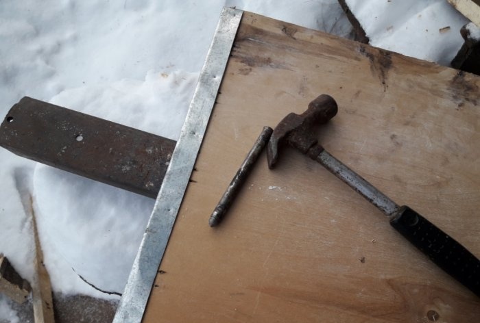 Pelle à neige en bois bricolage