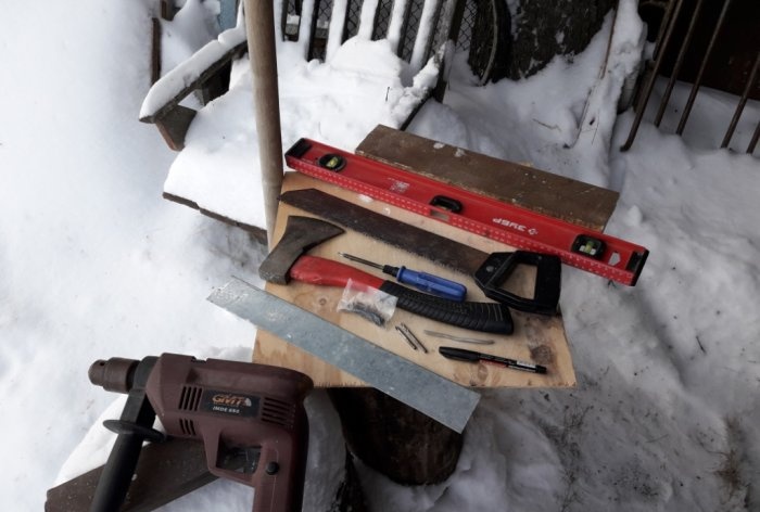 DIY houten sneeuwschep