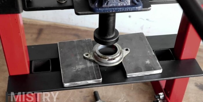 Press without welding from a car jack