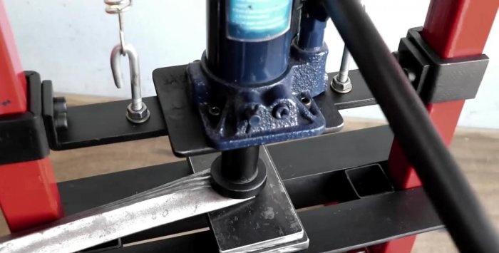 Press without welding from a car jack